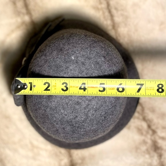 Calvin Klein Wool Classic Hat in Gray embellished  bow logotype in silver - Picture 9 of 10